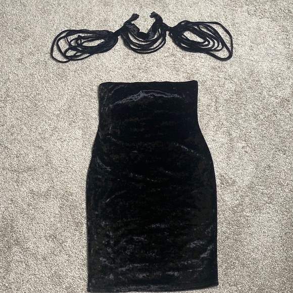 Black Velvet Tube dress with matching necklace Choker with shoulder straps - Picture 1 of 6